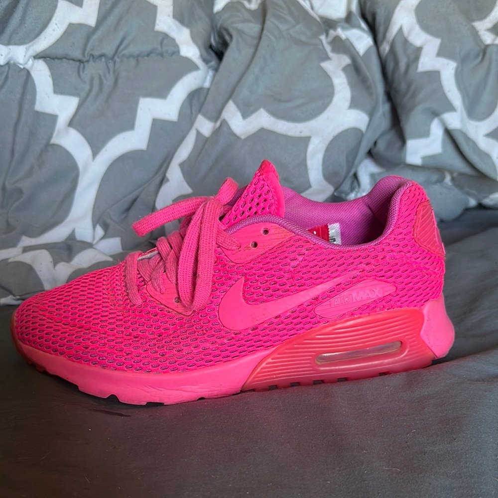 Nike Kids Air Max Fuchsia Sneakers